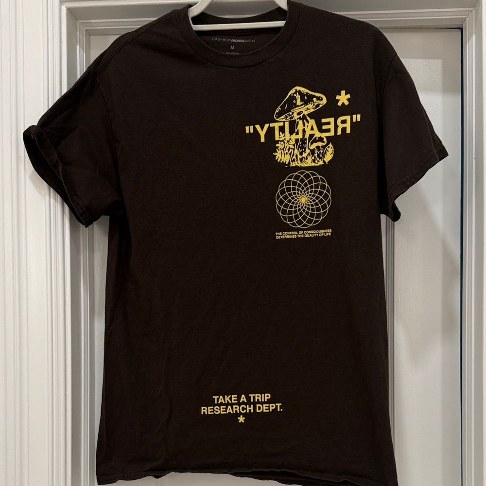 Fashion Nova Brown Tee with Yellow Graphics